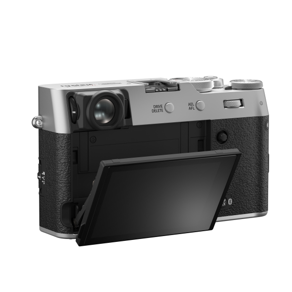 FUJIFILM X100VI Digital Camera - Silver For Sale